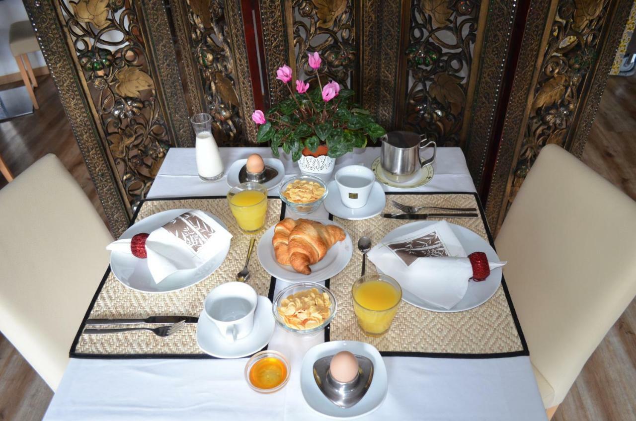 Hotel Bamboo Haupthaus โกลดราโน ภายนอก รูปภาพ
